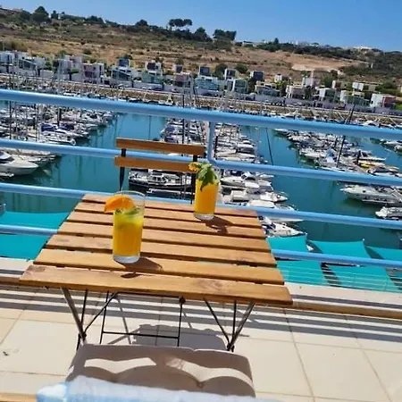 Oasis Marina شقة *