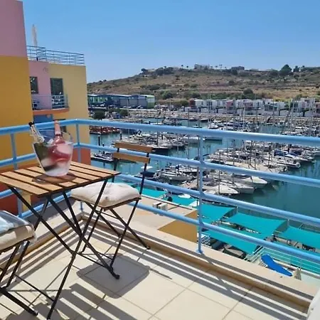 Διαμέρισμα Oasis Marina